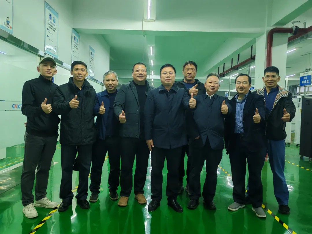 品牌資訊丨長江水利委、中國一冶集團、武漢大學(xué)等專家一行蒞臨中核儀表參觀考察